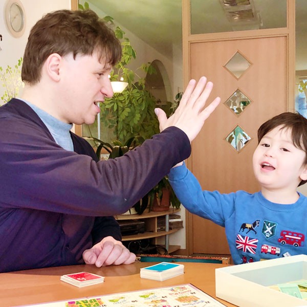 CHEERS 仙台の英会話教室 仙台市青葉区にある英会話スクールです 講師紹介